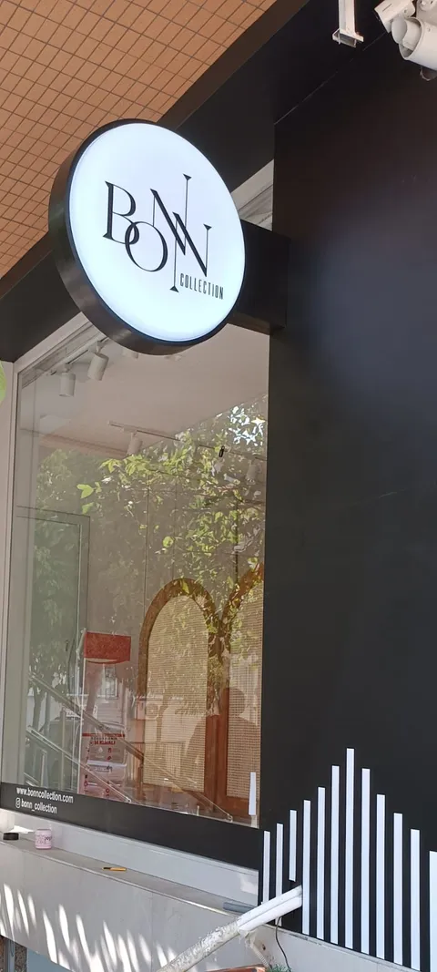 A2 Reklam tarafından İstanbul'da üretilen fener tabela uygulaması - örnek proje fotoğrafı.